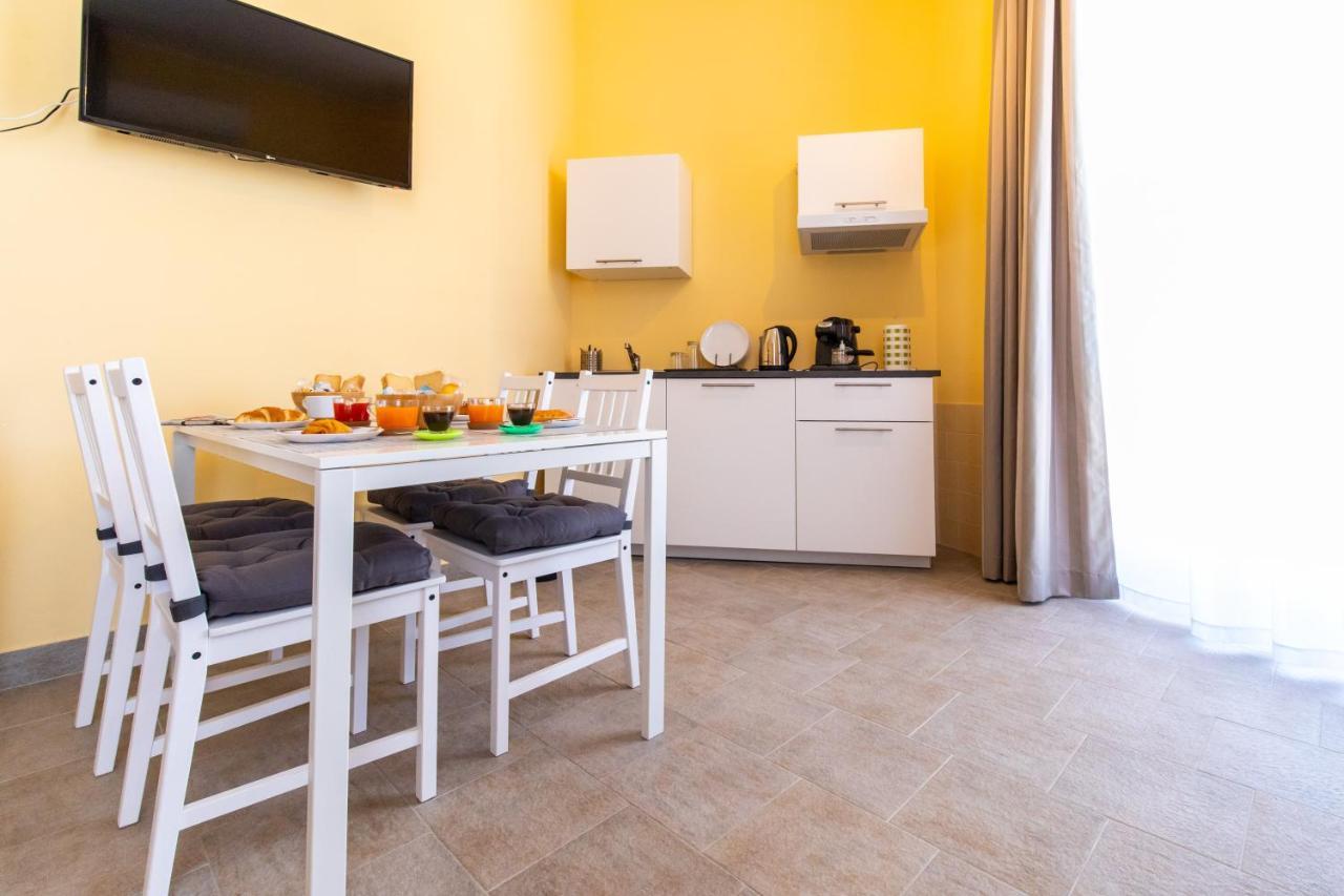 نابولي B&B Trianon المظهر الخارجي الصورة